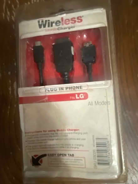 Photo of free Old LG mobile charger (New Rochelle) #1