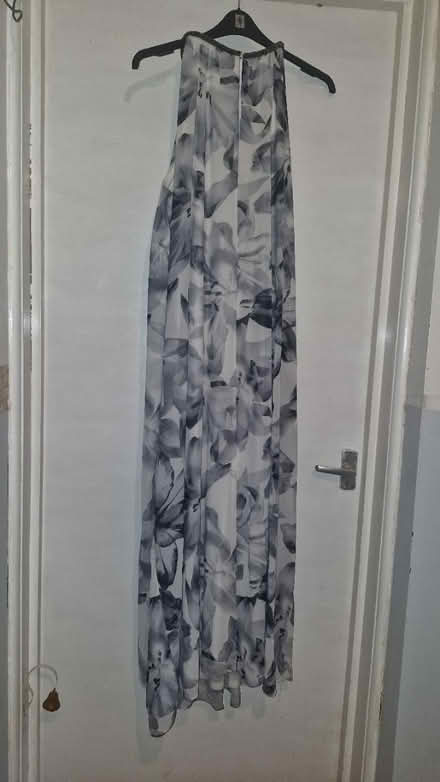 Photo of free Long flowy dress (Lambeth SW8) #1