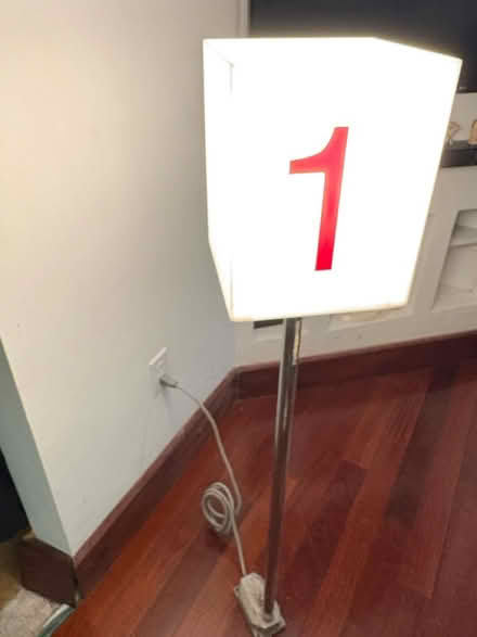 Photo of free No. 1 lighted sign (Columbia Heights) #1