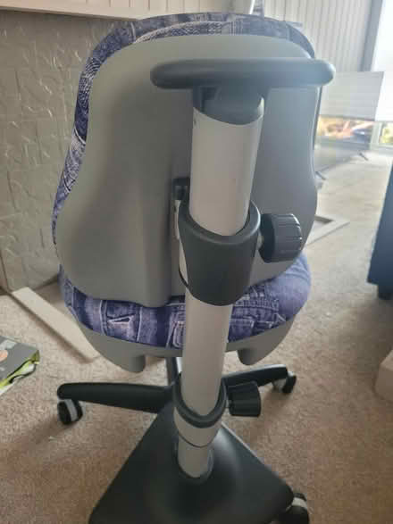 Photo of free PC chair (Harpenden batfor) #3