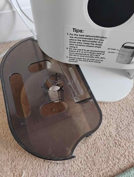 Photo of free Dehumidifier (2.3 litres) fully functioning (Abingdon OX14) #3