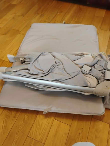 Photo of free Strong travel cot and bag (Abingdon OX14) #2