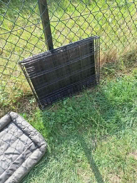 Photo of free Small dog crate (Mitcham) #3
