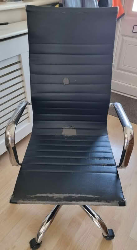 Photo of free Desk Chair (Welling DA16) #2