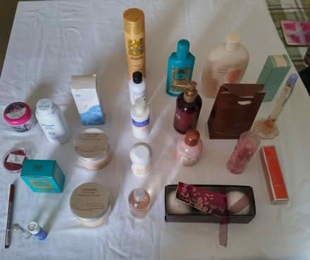 Photo of free Various female items (Hereford HR4) #1