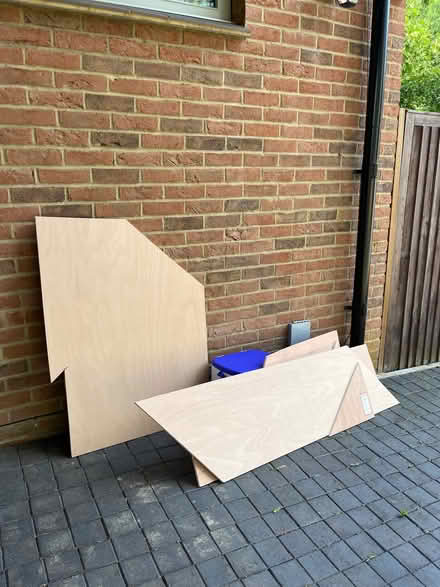 Photo of free Hardwood plywood, good size pieces. (Hertford SG13) #2