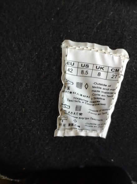 Photo of free Snowboard boots - size 8 - 2 pairs (Wokingham RG41) #3