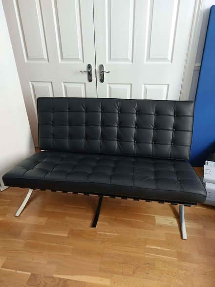 Photo of free Settee-black (Marylebone W1G) #1