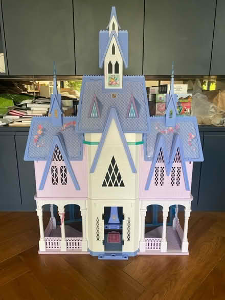 Photo of free Large plastic dolls house (Muswell Hill) #1