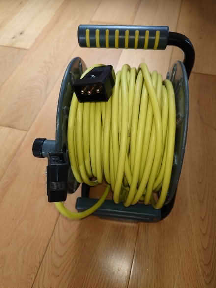 Photo of free 25m 13 amp four socket extension (Denmead PO7) #2