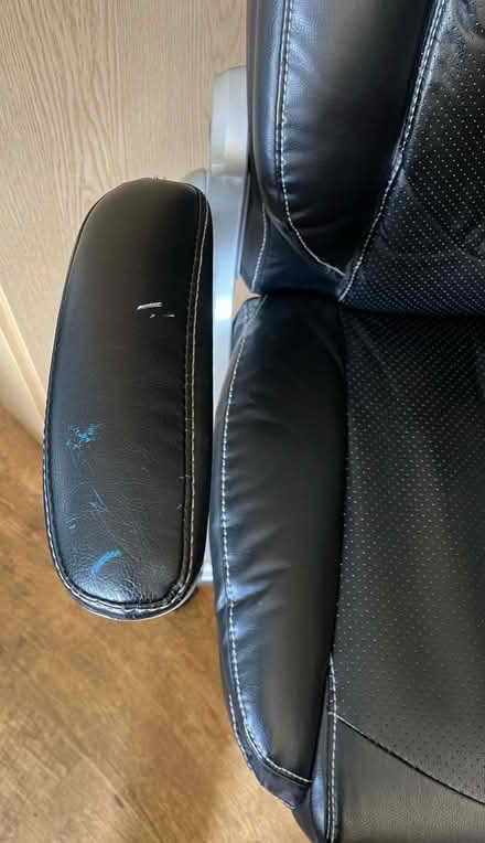 Photo of free Directors Style Office Chair (Titchfield Common PO14) #4