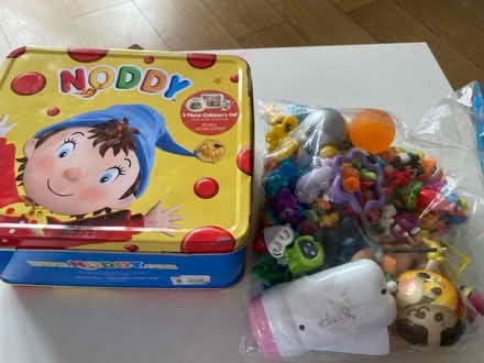 Photo of free Small toys and box (CR0) #1
