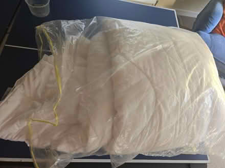 Photo of free John Lewis Superking 4.5 Tog Duvet (Bladon OX20) #2