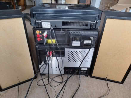 Photo of free Stereo HiFi system (OX4 Rose Hill) #2