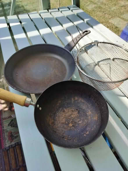 Photo of free Pans (Southcote RG1) #1