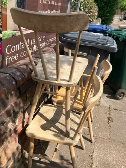 Photo of free 4 great dining chairs (Finchley Central N3) #1