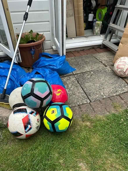 Photo of free 8 footballs. (Monkwick CO2) #1