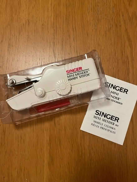Photo of free Singer mini mender (AL5 Harpenden) #1