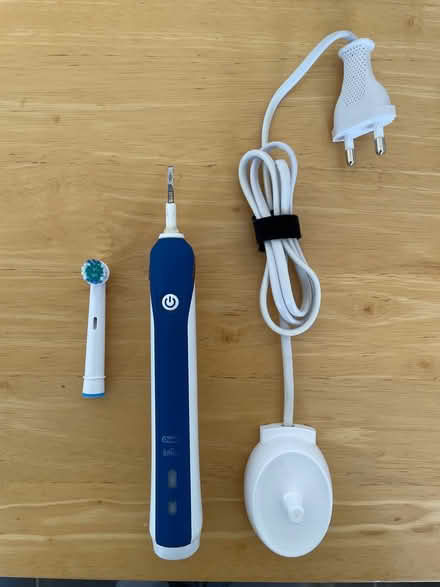 Photo of free Electric toothbrush (Aspley NG8) #1