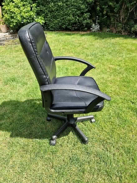 Photo of free Office chair - black (Arborfield Garrison RG2) #2