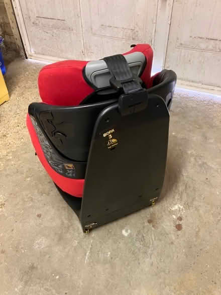 Photo of free Maxicosi car seat (Wokingham RG40) #2