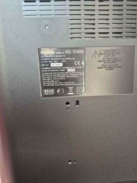 Photo of free Old style flat screen tv 32 inch (IP1) #2