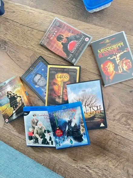 Photo of free dvds (Maldon CM9) #1