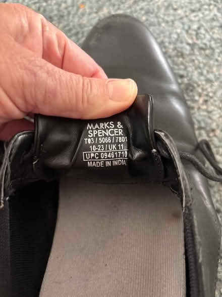 Photo of free Black school / work shoes (HP6) #3