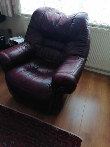 Photo of free red leather sofa (RG31) #1