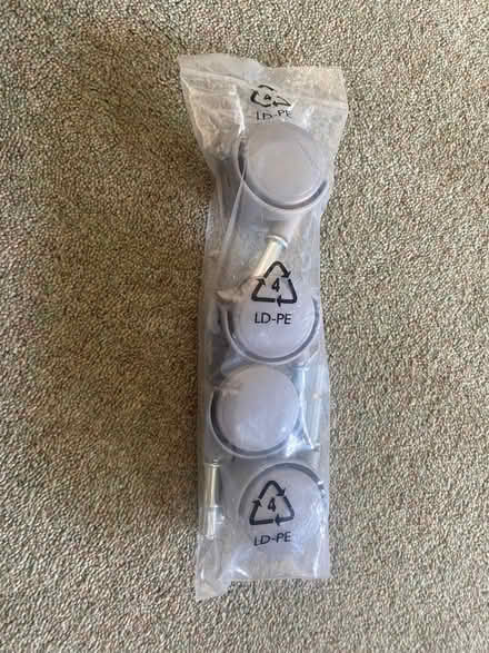 Photo of free Casters (Fairwarp TN22) #1