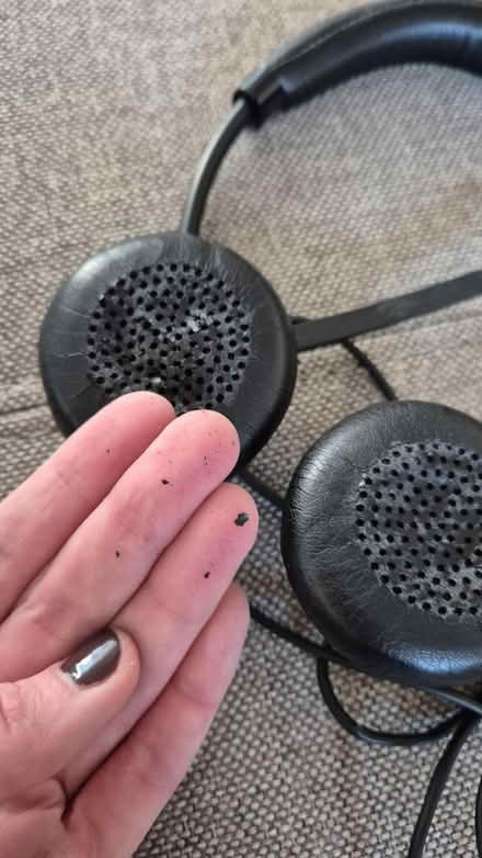 Photo of free Plantronics USB headset worn (SE16) #2