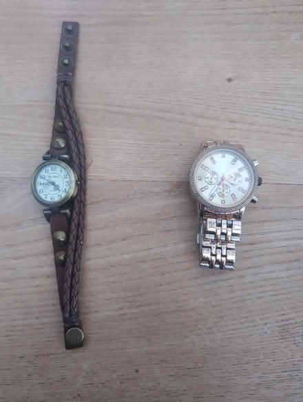 Photo of free Watches - need batteries (Garsington, OX44) #1