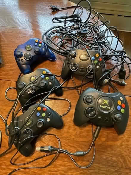 Photo of free XBox 360 (Brookfield) #2