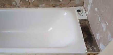 Photo of free Bath (you will need to remove) (Bell Gardens E17) #1