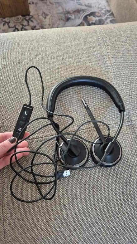 Photo of free Plantronics USB headset worn (SE16) #1