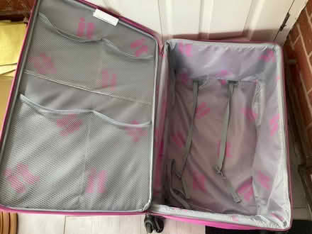 Photo of free Lightweight IT suitcase (Greenhill DY10) #2