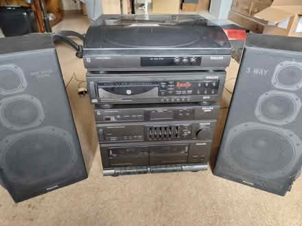 Photo of free Stereo HiFi system (OX4 Rose Hill) #1