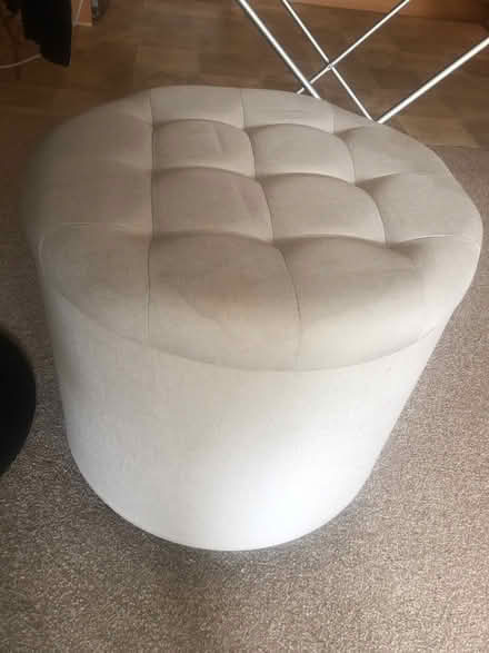 Photo of free Grey storage seat (Horsforth LS18) #1