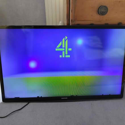 Photo of free 32" led tv (OX4 Rose Hill) #1
