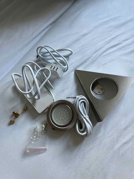 Photo of free Light with wires (N19 4PQ) #1