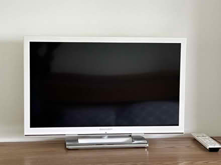 Photo of free 24" lcd TV (Twyford RG10) #1