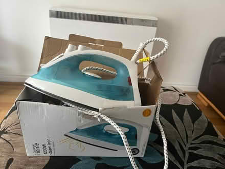 Photo of free George Home Steam iron (Colchester CO1) #1