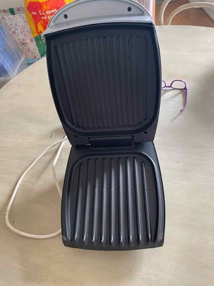 Photo of free Indoor electric grill (Richmond TW9) #2