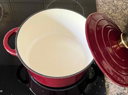 Photo of free Large heavy cooking pot (Twyford RG10) #2