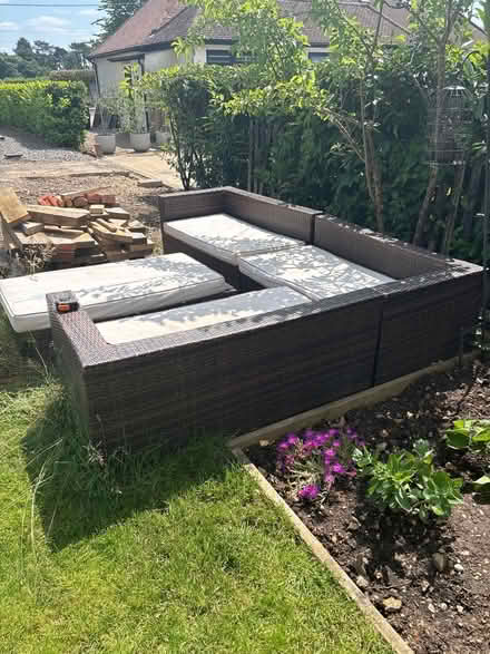 Photo of free garden sofa (Northchurch HP4) #4