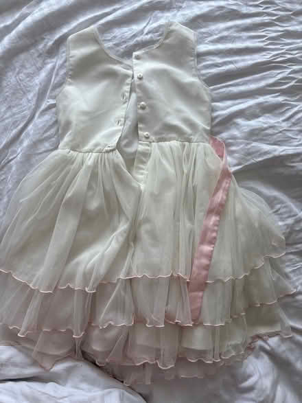 Photo of free Girl dress (E4) #1