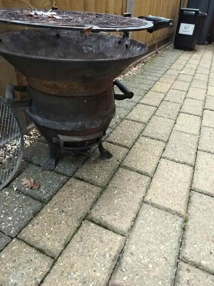 Photo of free Small BBQ & charcoal (Southcote RG1) #1