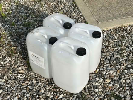 Photo of free 4 x 10l containers (Kingsclere RG20) #1
