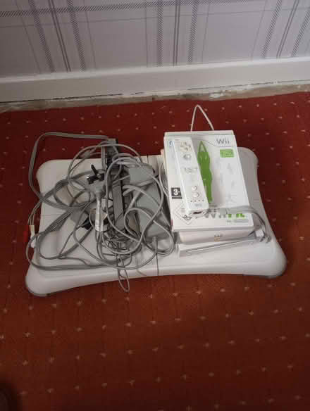 Photo of free Wii with baseboard (wallasey CH45) #1