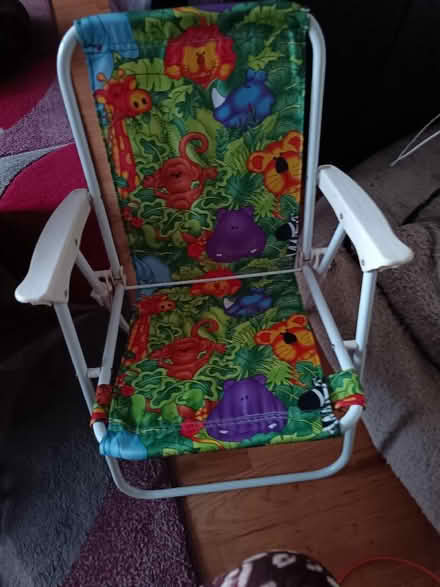 Photo of free Child's sun chair (St Nicholas SG1) #1